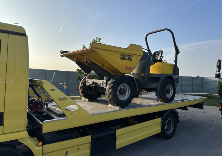 Isporuka dampera WN 4001 iz 2015.g sa 2662 r/h našem kupcu u Zagrebu