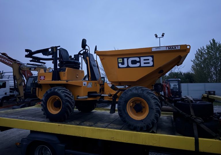 Isporuka dampera JCB 3T-2 iz 2023.g sa 717 r/h našem kupcu u Gospiću