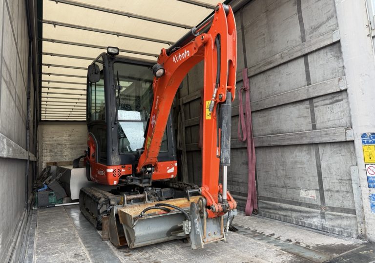Isporuka Kubote KX019-4 iz 2021.g. sa 835 r/h i 3 korpe našem kupcu u Pirovcu